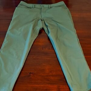 Lululemon Men Green 32X30 ABC Pants
